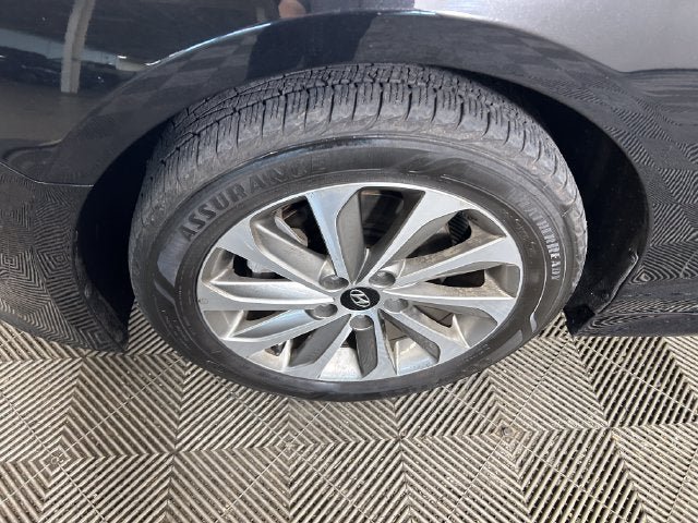 Used 2017 Hyundai Sonata Sport w/ Value Edition Package 02 FWD image 19