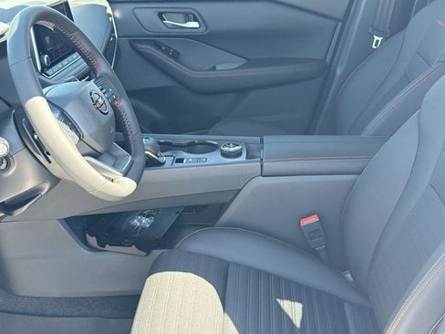 New 2026 Nissan Rogue SV AWD/4WD image 22