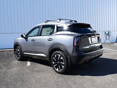New 2026 Nissan Kicks SV w/ SV Premium Package image 7