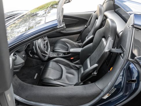 Used 2020 McLaren 570S Spider RWD image 44