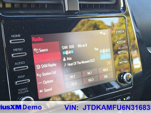 Used 2022 Toyota Prius L Eco image 24