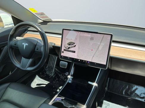 Used 2019 Tesla Model 3 Long Range RWD image 14