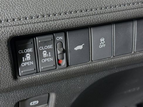 New 2026 Honda Odyssey EX-L image 9