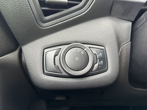 Used 2015 Ford Escape SE FWD image 31