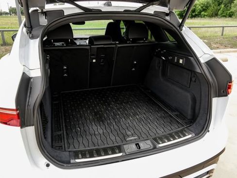 Used 2025 Jaguar F-PACE R-Dynamic S AWD/4WD image 65
