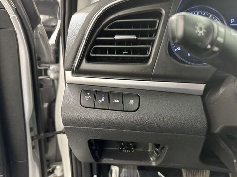 Used 2020 Hyundai Elantra SEL w/ Cargo Package (C1) image 14