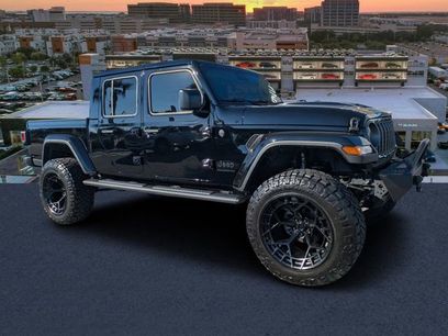 New 2025 Jeep Gladiator Sport