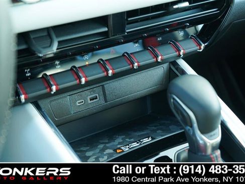 Used 2024 GMC Canyon AT4X image 68