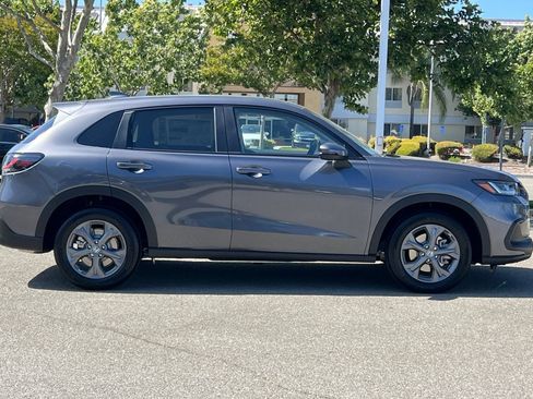 Used 2026 Honda HR-V LX image 3
