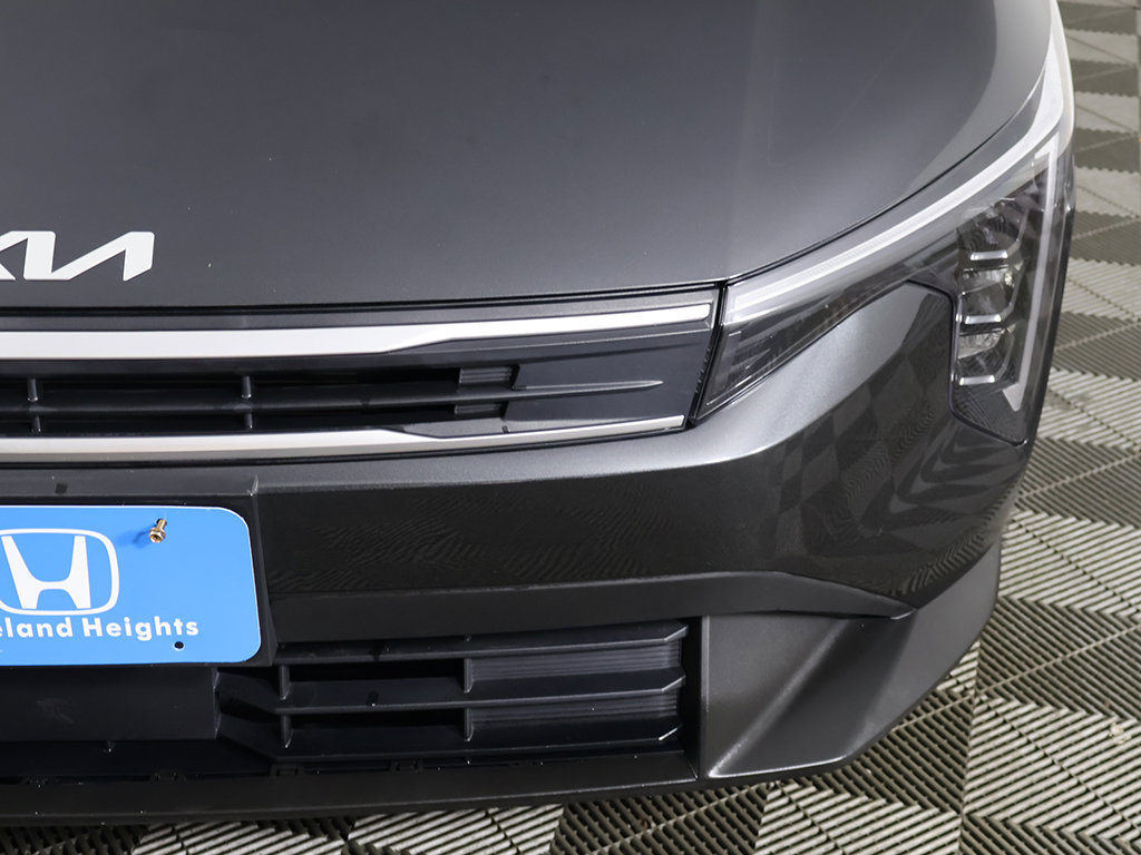 Used 2025 Kia K4 FWD image 11