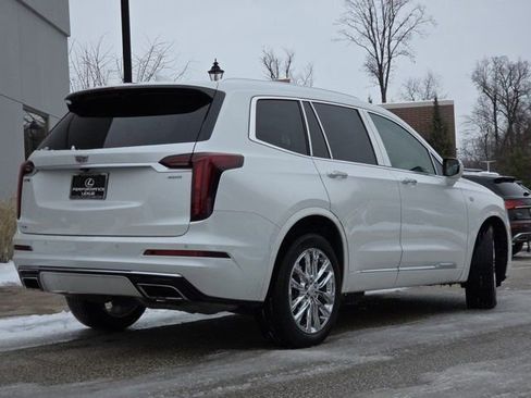 Used 2021 Cadillac XT6 Premium Luxury image 26