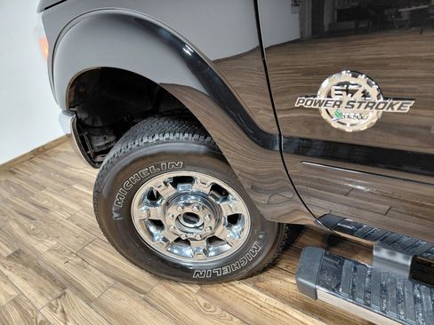 Used 2016 Ford F250 Lariat w/ Lariat Ultimate Package image 28