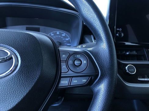 Certified 2025 Toyota Corolla LE image 26