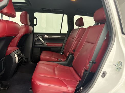 Certified 2023 Lexus GX 460 Luxury w/ Sport Design Package AWD/4WD image 22