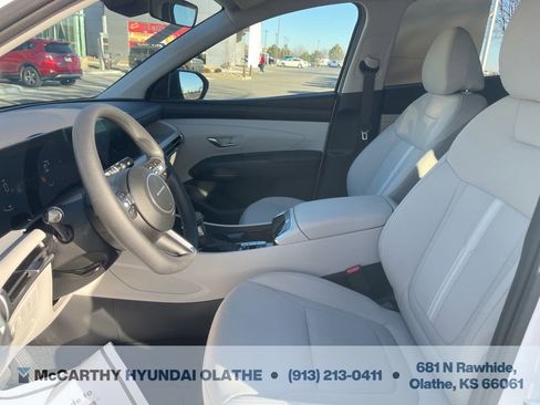Certified 2025 Hyundai Tucson SEL image 3