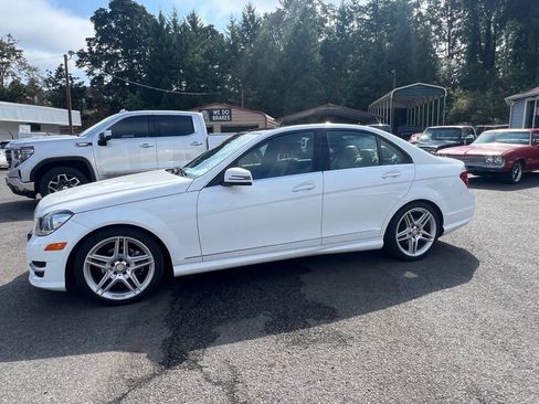 Used 2014 Mercedes-Benz C 250 Sedan image 46