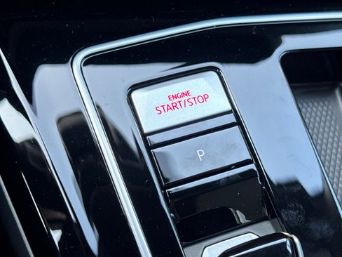 New 2025 Volkswagen GTI SE image 21