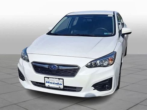 Used 2019 Subaru Impreza 2.0i Premium image 3
