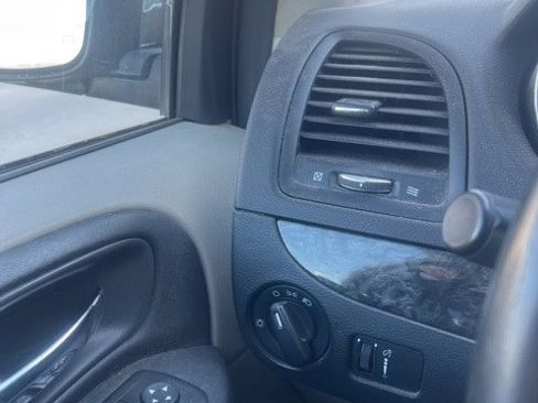 Used 2015 Dodge Grand Caravan American Value Package w/ UConnect Hands-Free Group image 14