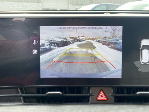 Certified 2023 Kia Sportage X-Line w/ X-Line Premium Package image 18