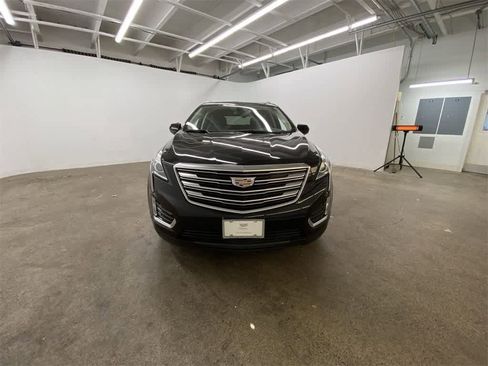 Used 2017 Cadillac XT5 Luxury image 9