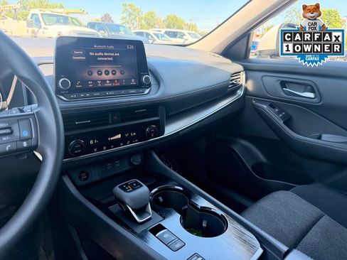 Used 2024 Nissan Rogue SV FWD image 30