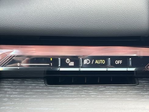 New 2026 BMW i5 eDrive40 w/ M Sport Package image 13