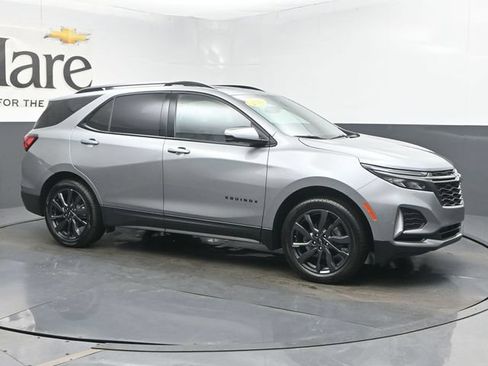 Used 2023 Chevrolet Equinox RS w/ RS Leather Package FWD image 6