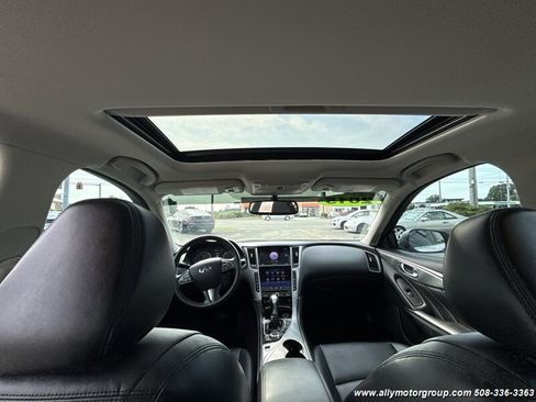 Used 2015 INFINITI Q50 Premium w/ All Weather Package AWD/4WD image 19