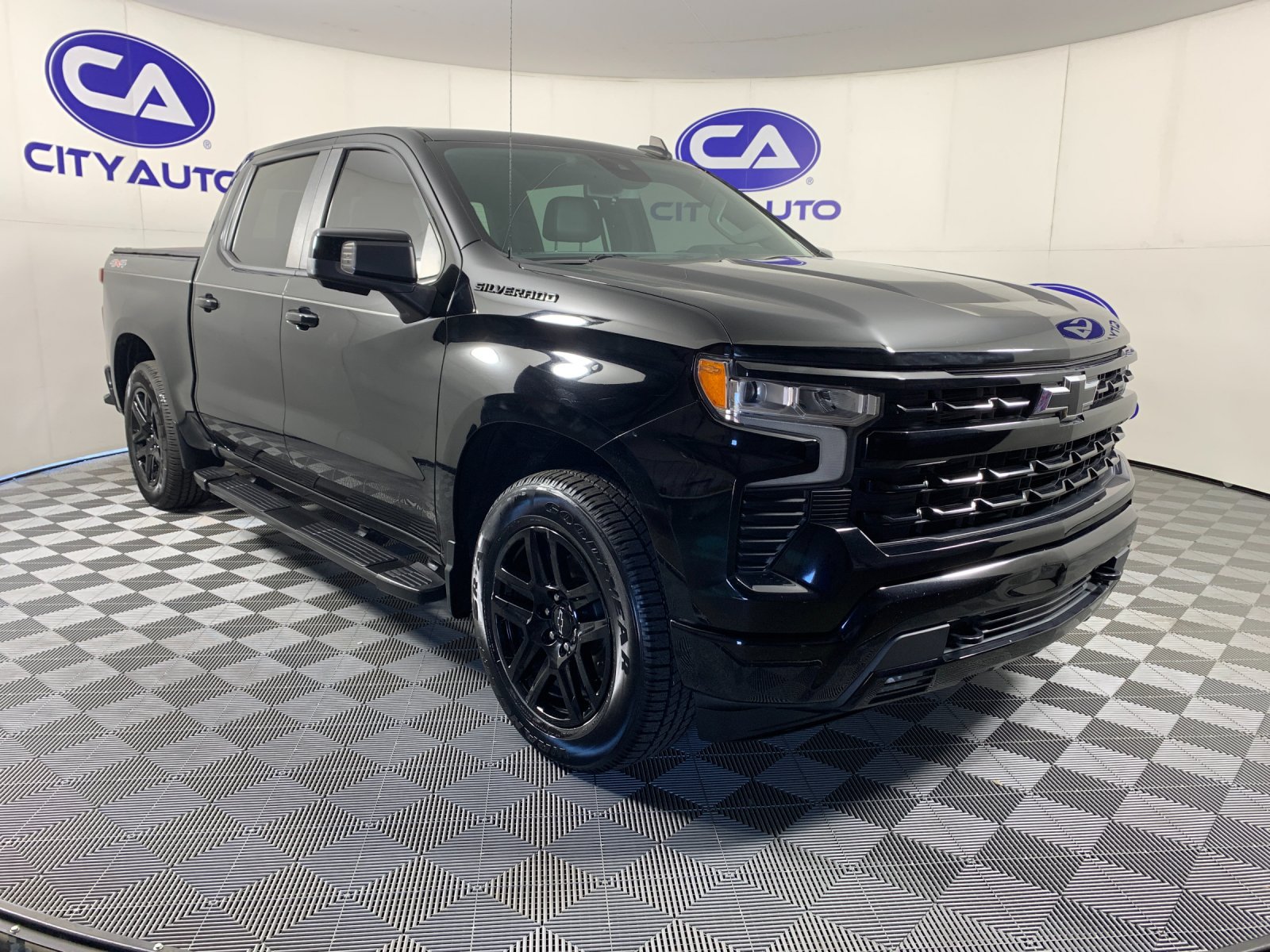 Used 2022 Chevrolet Silverado 1500 RST w/ Convenience Package II AWD/4WD image 1