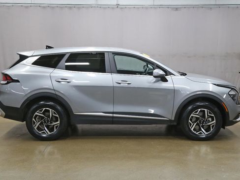 Used 2023 Kia Sportage LX image 15