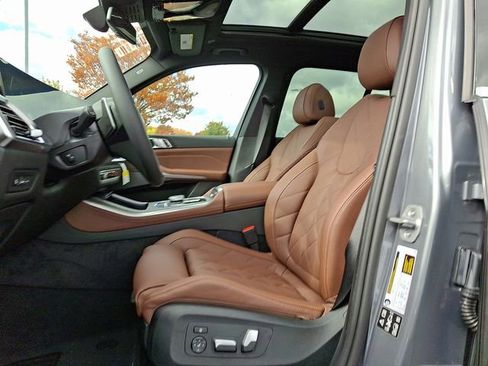 New 2026 BMW X5 xDrive40i w/ Premium Package image 10