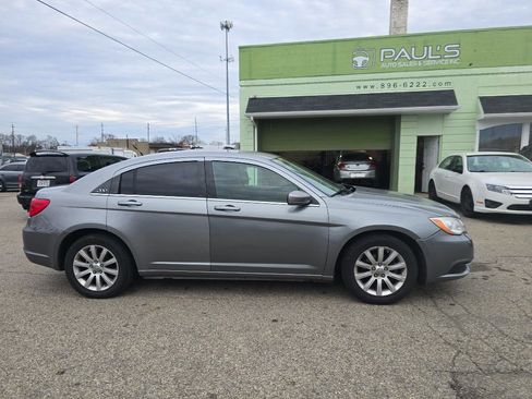 Used 2013 Chrysler 200 Touring image 25