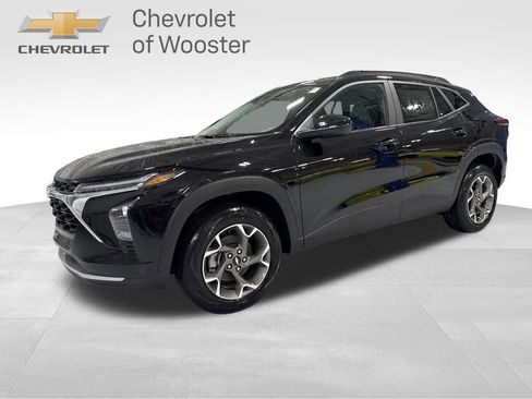 New 2026 Chevrolet Trax LT w/ LPO, Blackout Package image 1