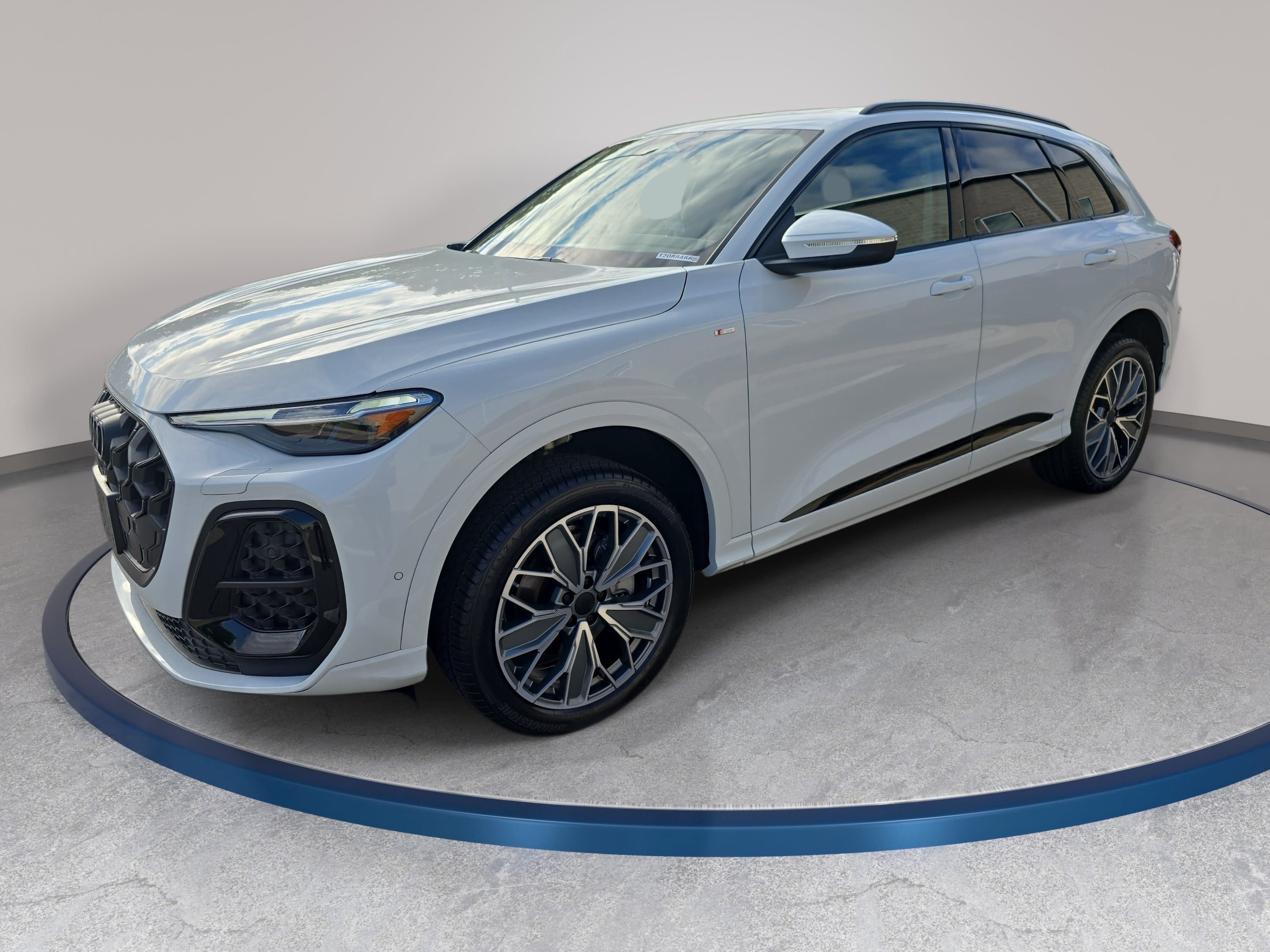 New 2026 Audi Q5 Premium Plus AWD/4WD image 1
