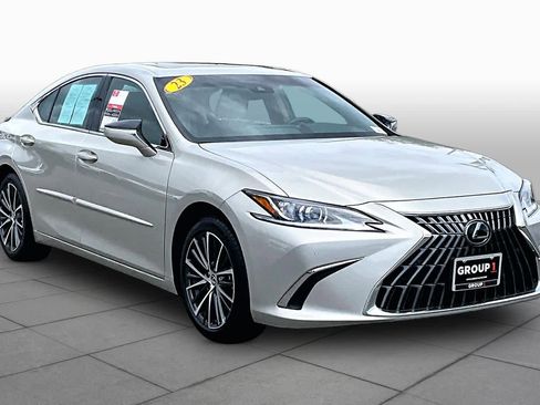Used 2023 Lexus ES 300h w/ Premium Package FWD image 2