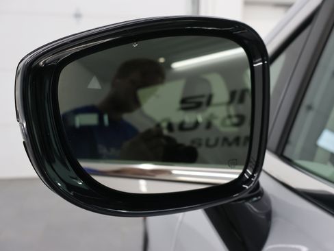 Used 2024 Chrysler Pacifica Touring-L FWD image 35