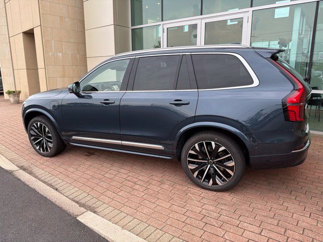 New 2026 Volvo XC90 T8 Ultra w/ Protection Package Premier AWD/4WD image 4
