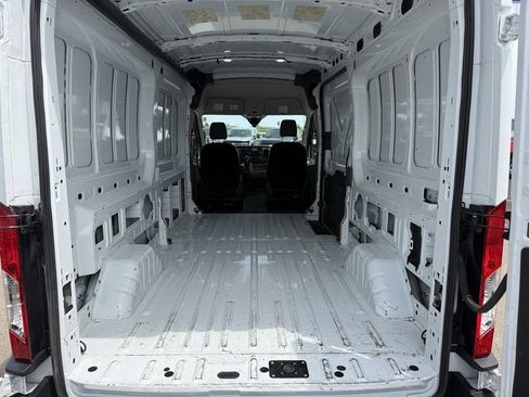 Used 2023 Ford Transit 250 Medium Roof image 30
