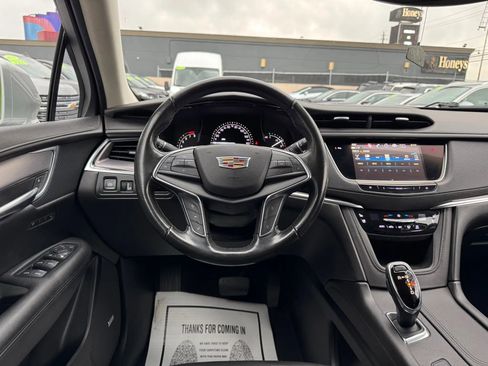 Used 2018 Cadillac XT5 Premium Luxury image 22