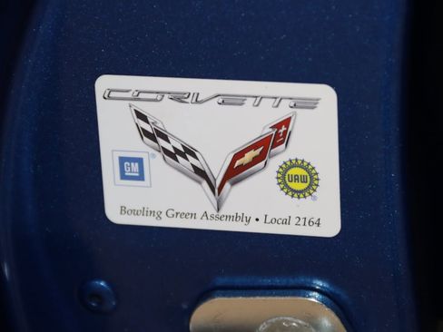 Used 2016 Chevrolet Corvette Stingray Coupe w/ Carbon Flash Badge Package image 84