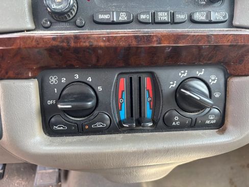 Used 2003 Chevrolet Impala FWD image 20