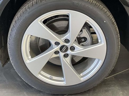 New 2025 Audi Q5 Premium Plus image 11