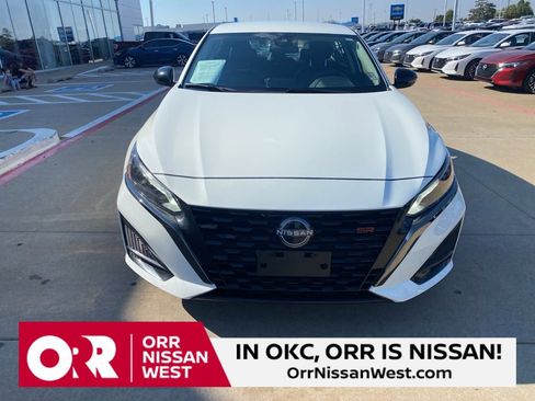 Used 2024 Nissan Altima 2.5 SR image 8