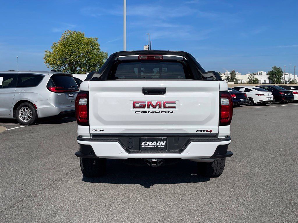 Used 2025 GMC Canyon AT4 w/ Nightfall Edition AWD/4WD image 6