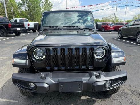 Certified 2022 Jeep Wrangler Unlimited Sahara AWD/4WD image 2