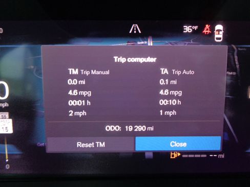 Used 2024 Volvo V60 B5 Cross Country Plus image 19