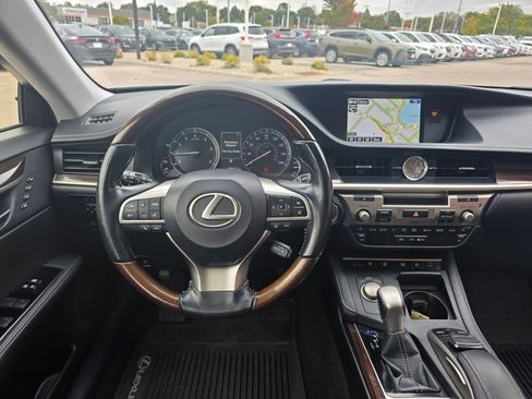 Used 2016 Lexus ES 350 ES 350 Sedan 4D image 12