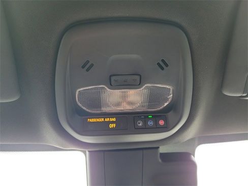 Used 2024 Buick Envista Sport Touring w/ Convenience I Package image 31