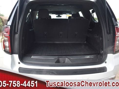 Used 2022 Chevrolet Suburban Premier image 9